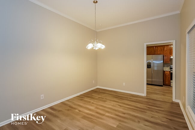Building Photo - 339 Bayhill Dr