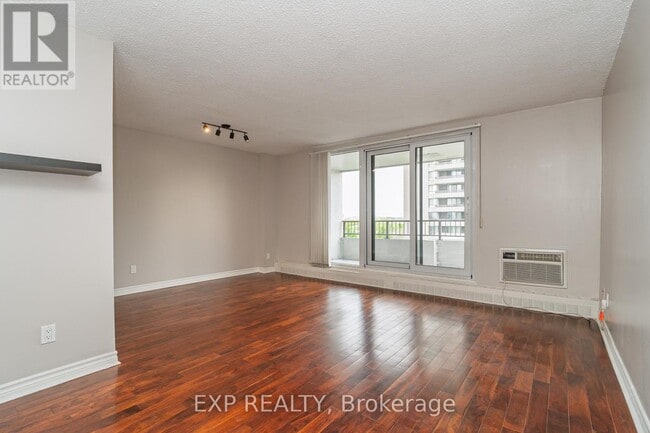 Building Photo - 1785-1785 Frobisher Ln