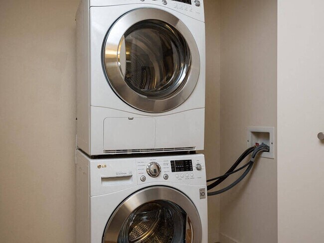 Madison at Sellwood | Laundry - Madison at Sellwood