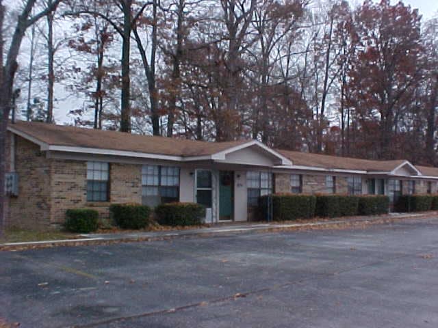 Primary Photo - Apartment Living in Quiet Area within Manchester City Limits