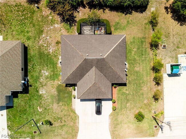 Foto del edificio - 902 SW 39th Terrace