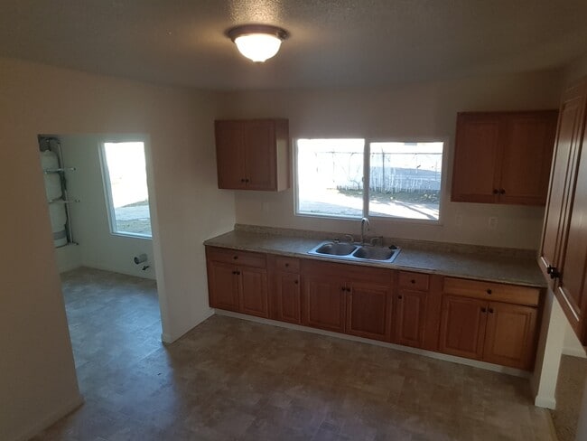 Foto del edificio - 2931 Sierra St