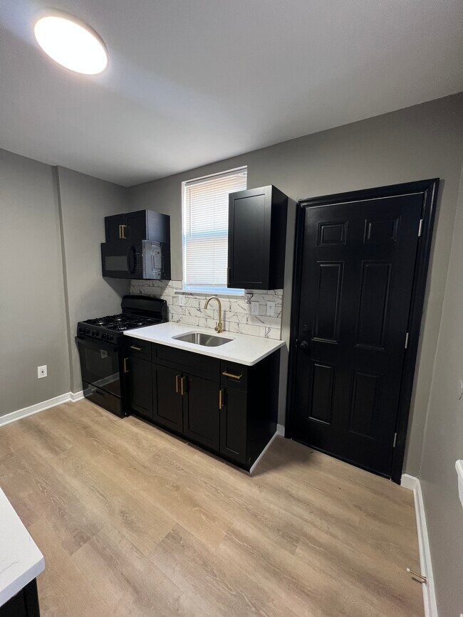 Foto del edificio - 930 Pennell St