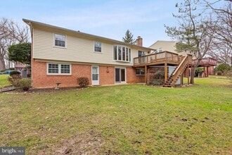 Building Photo - 8233 Stonewall Dr
