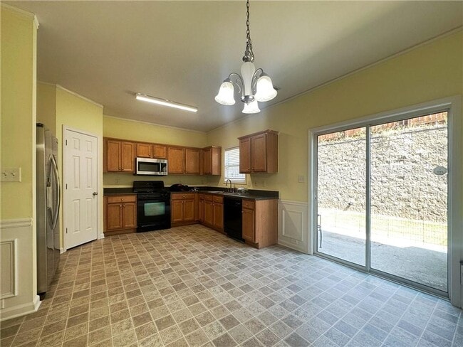 Building Photo - 2091 Executive Dr N