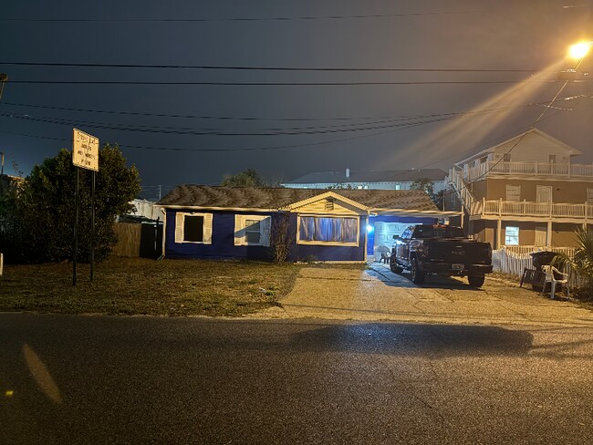 Foto del edificio - 606 Lantana St