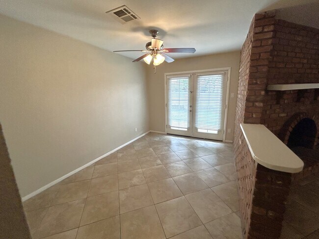 Building Photo - 5429 N 67th Dr