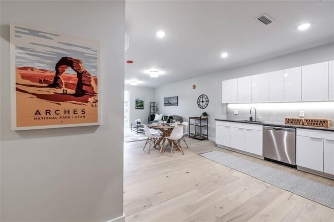 Foto del edificio - 125 Wickenden St