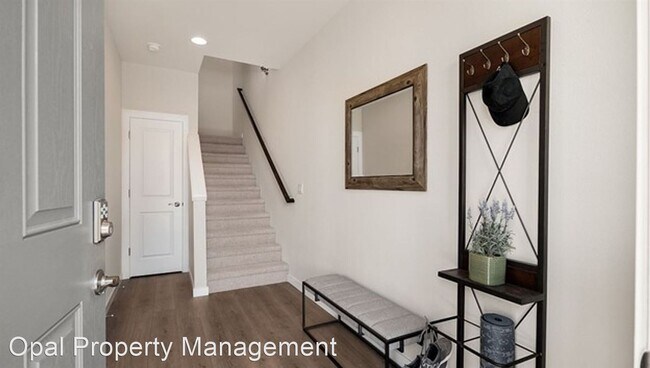 Building Photo - 3 br, 3 bath House - 19414 35th Drive Sout...