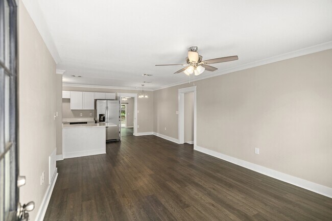 Foto del edificio - 200 Spencer Dr