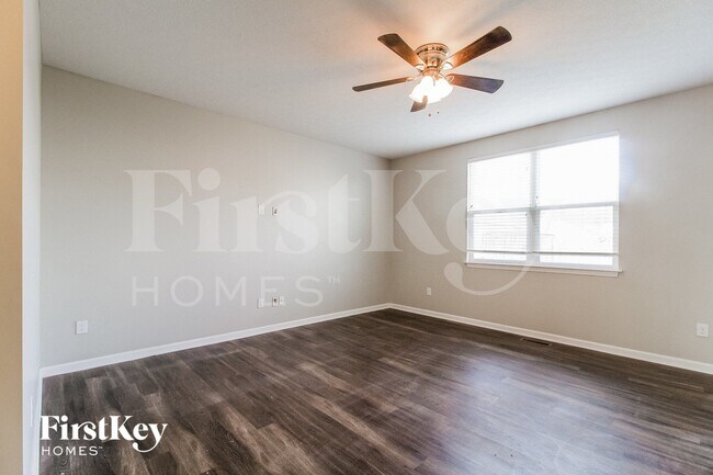 Foto del edificio - 283 Glen Crossing Dr