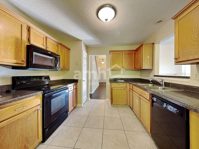 Building Photo - 12715 Diamond Drive