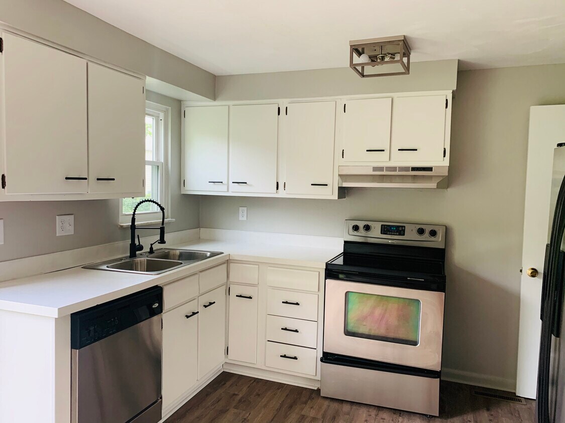 477 Melissa Ct, Gahanna, OH 43230 House Rental in Gahanna, OH