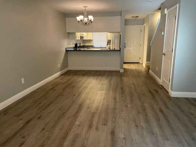Foto del edificio - 354 Eastgate Ln