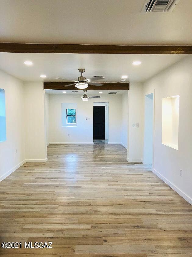 Foto del edificio - 1102 W Erie St