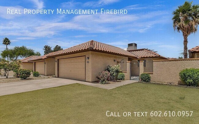 Building Photo - 5216 E Half Moon Dr