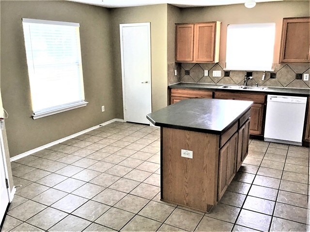 Foto del edificio - 7707 Atwood Manor Ct