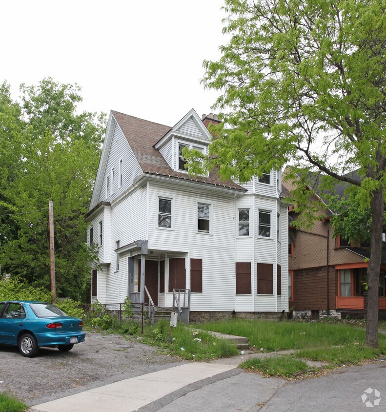 Primary Photo - 91 Prince St