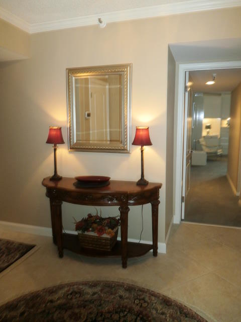 Foto del edificio - 123 Lakeshore Dr