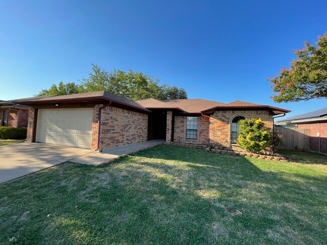 Building Photo - 6349 Hunters Glen Dr