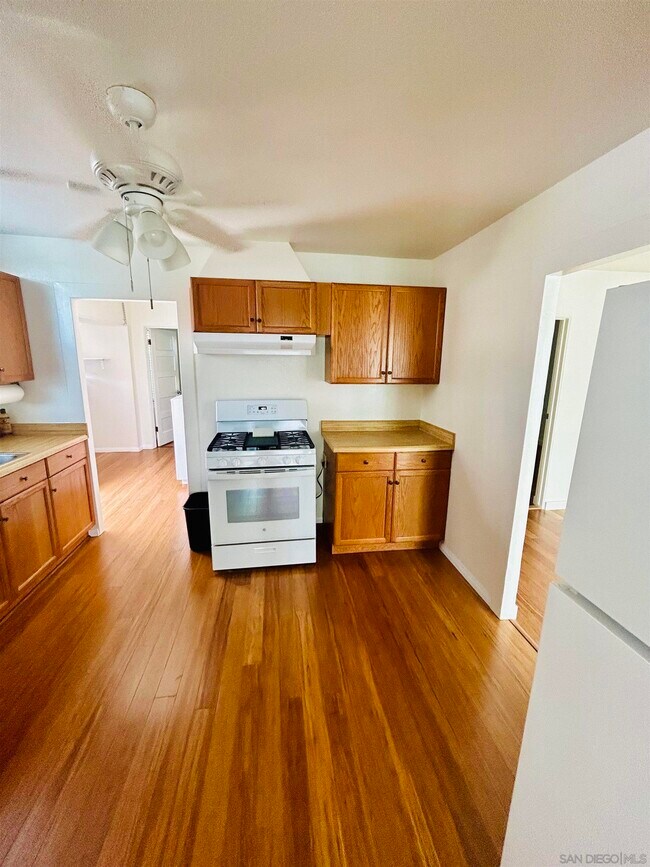 Foto del edificio - 1221 Gertrude St