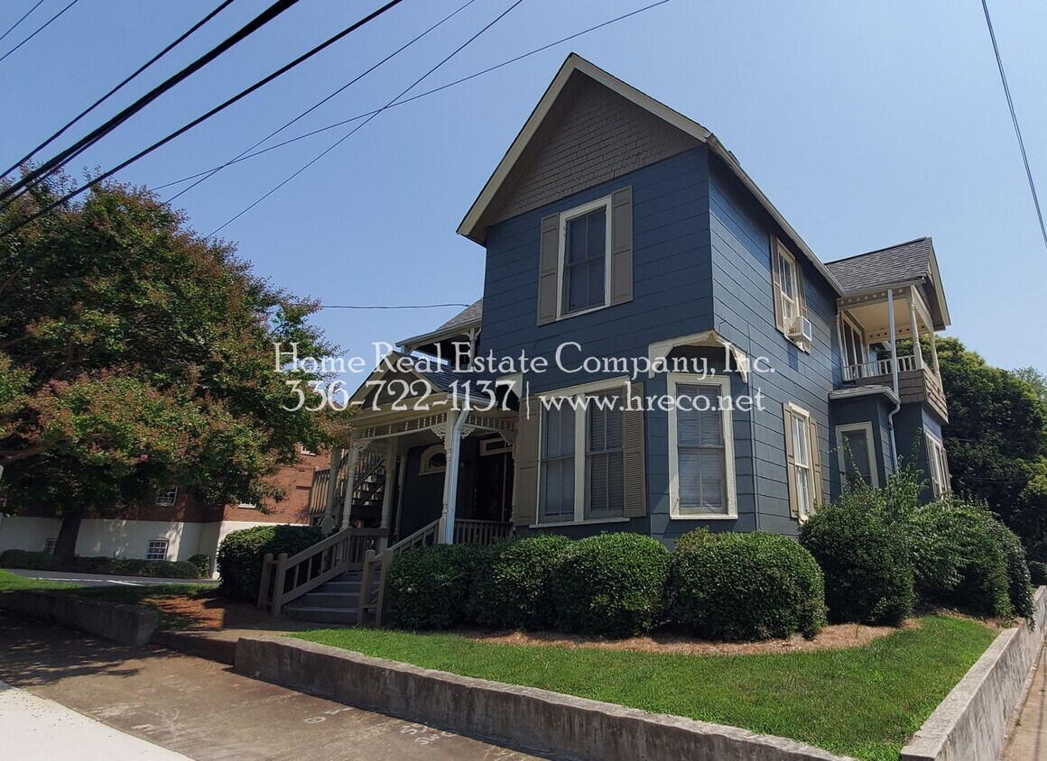412 W. First Street Apt B - 412 W. First Street Apt B