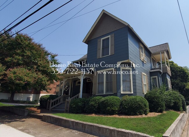412 W. First Street Apt B - 412 W. First Street Apt B