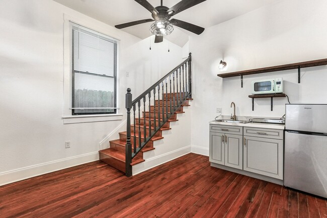Foto del edificio - 2120-2122 New Orleans St.