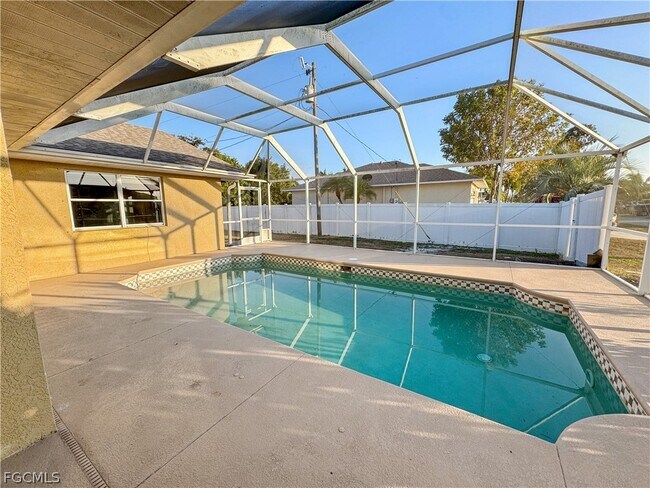 Foto del edificio - 326 SW 29th St