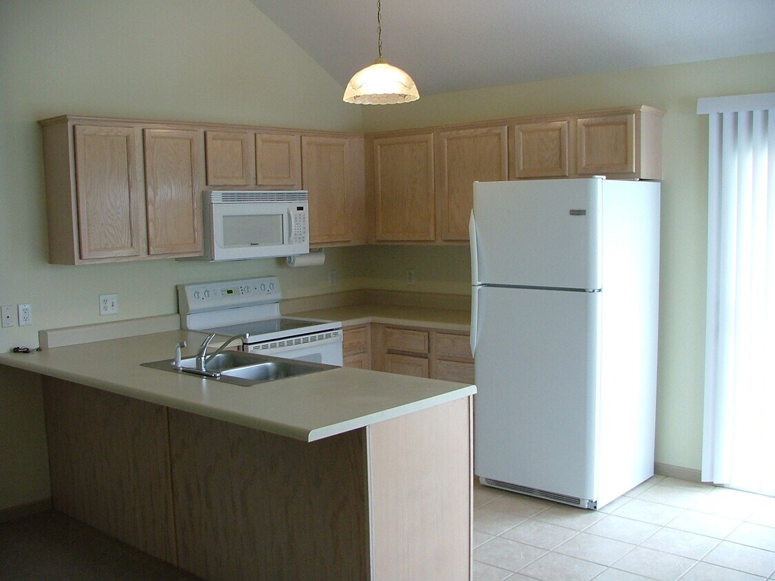 Foto del edificio - 3200 Eagle Ridge Dr
