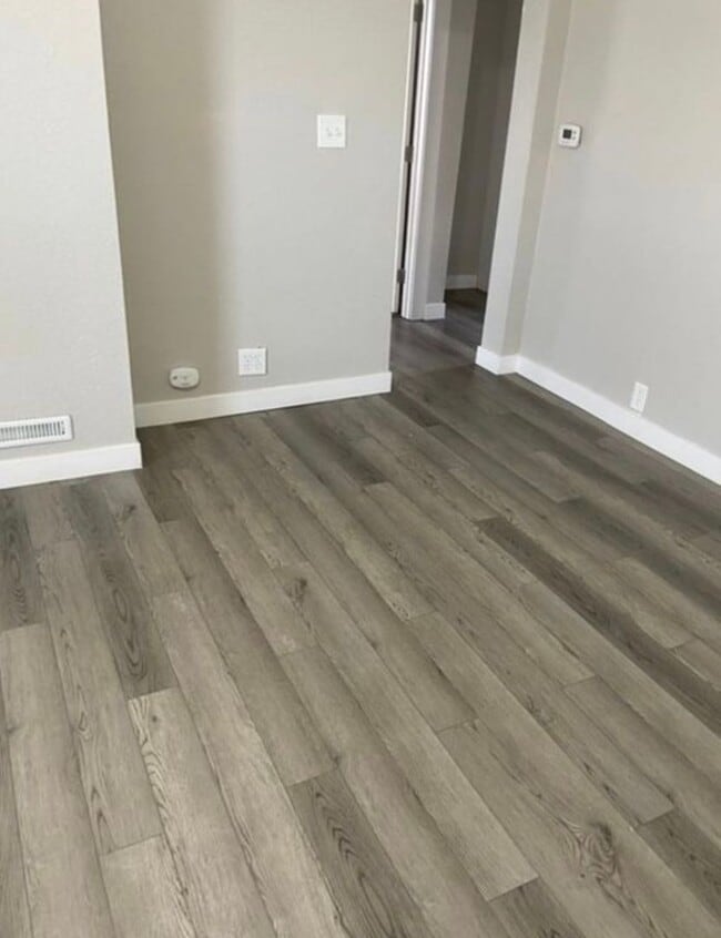 Building Photo - 3 Bedroom Home in Greeley - $1,995 with Mo...