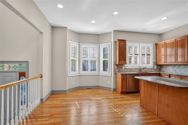 Building Photo - 3006 Riverstone Tr