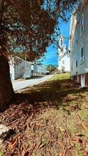 Building Photo - 4 Elm St Ct