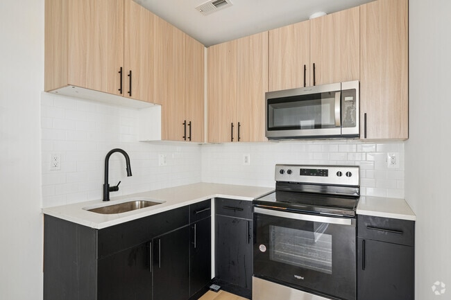 Studio - 500SF - Kitchen - 4124-28 Parkside Ave