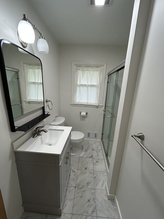 Bathroom - 1746 Oakwood Dr