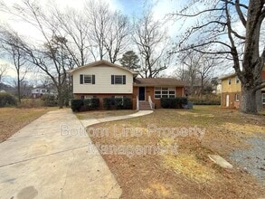 Building Photo - 907 Bannister Pl