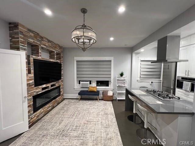 Foto principal - 325 W 3rd St