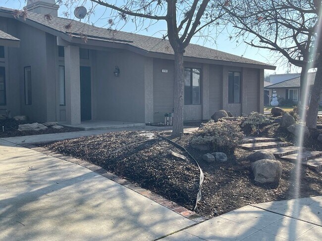 Foto del edificio - 1787 Douglas Ave. (Armstrong/Shaw) ~ COMIN...