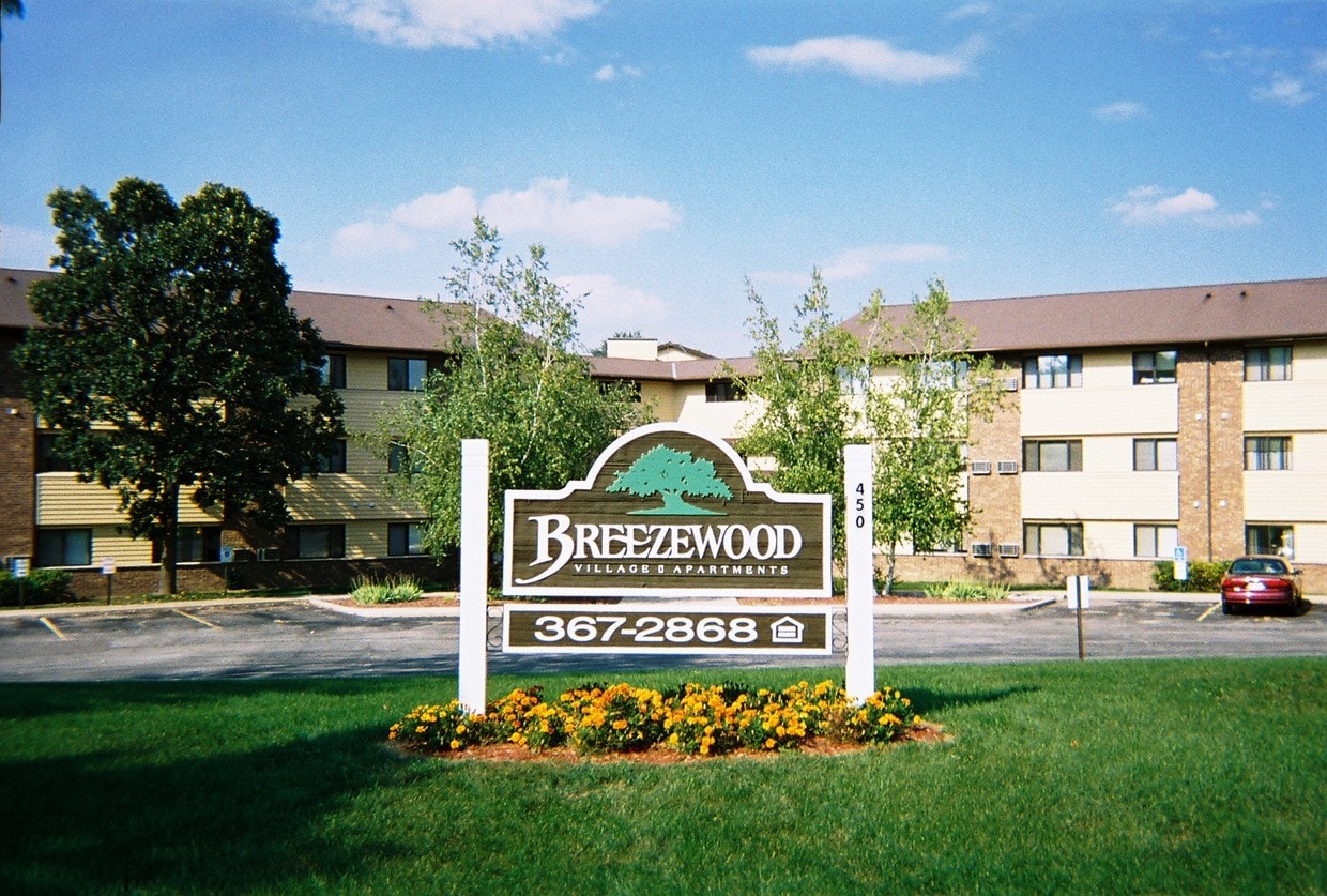 Breezewood Village II Senior Apartments 450 Sunnyslope Dr Hartland