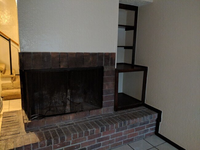 Building Photo - 7313 Edenborough Dr