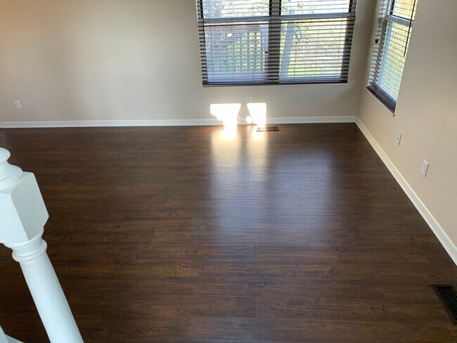 Foto del edificio - 2021 King Arthur Ct