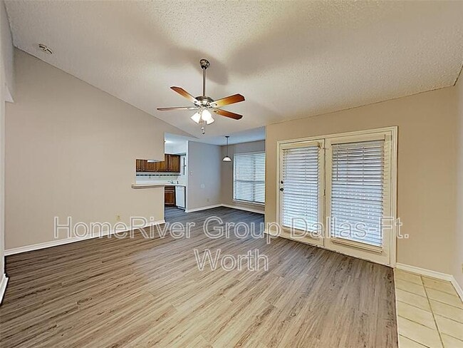 Building Photo - 2105 Calico Ln