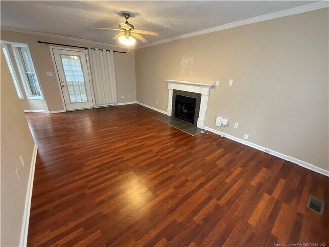 Building Photo - 2460 Saltwood Rd