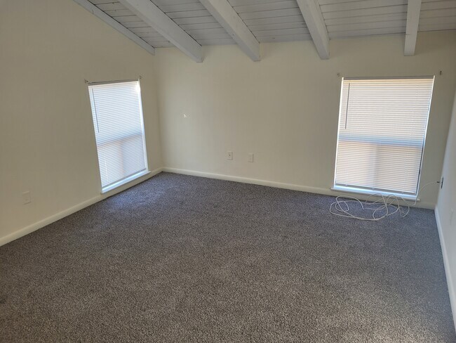 Building Photo - 5400 La Moya Ave