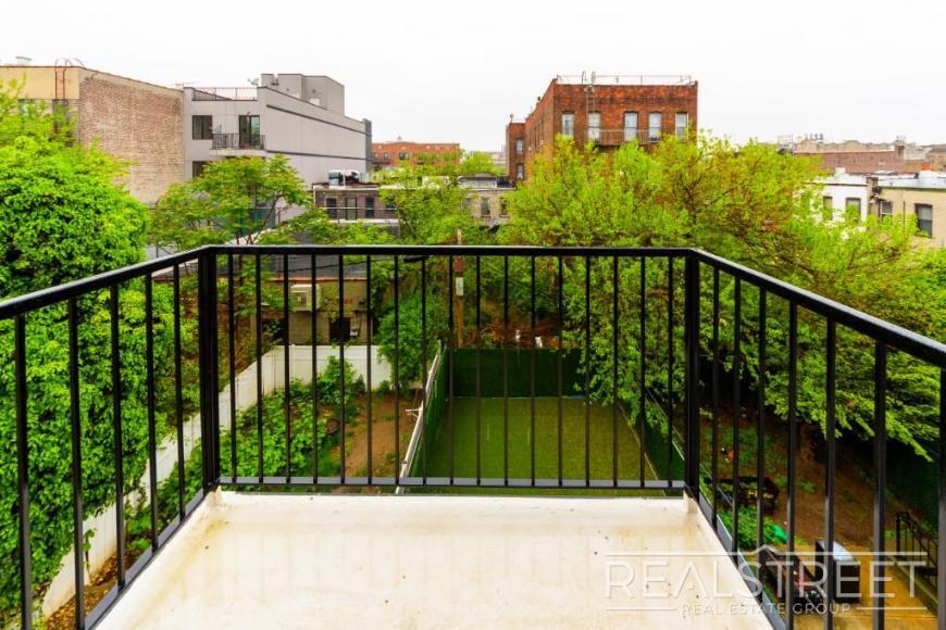 Foto del edificio - 1 bedroom in BROOKLYN NY 11213