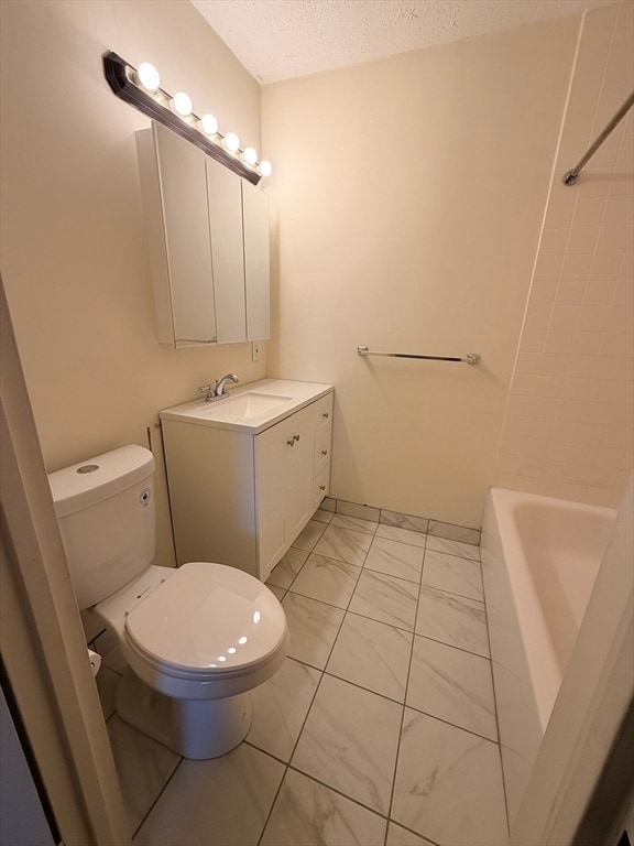 Building Photo - 33 Pond Ave