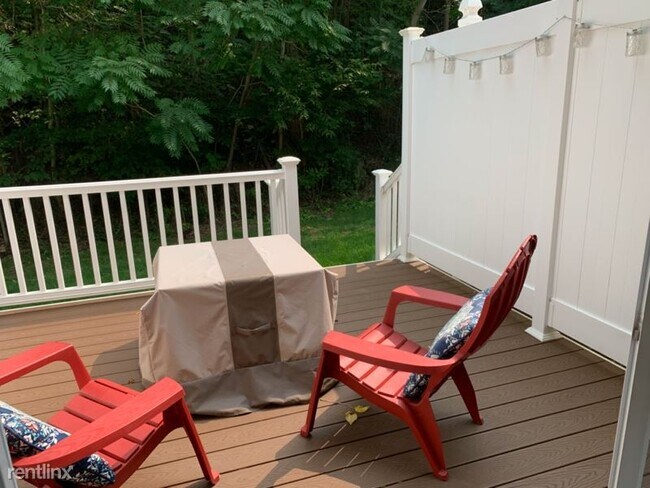 Foto del edificio - 3 br, 2.5 bath Townhome - 237 Persimmon
