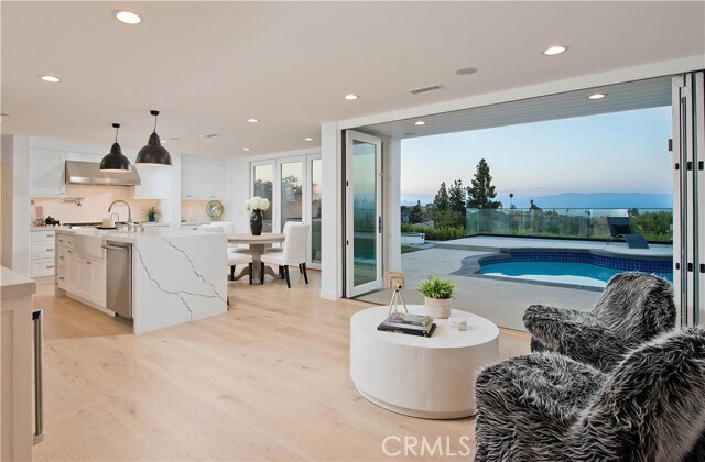 Foto del edificio - 16449 Tudor Dr