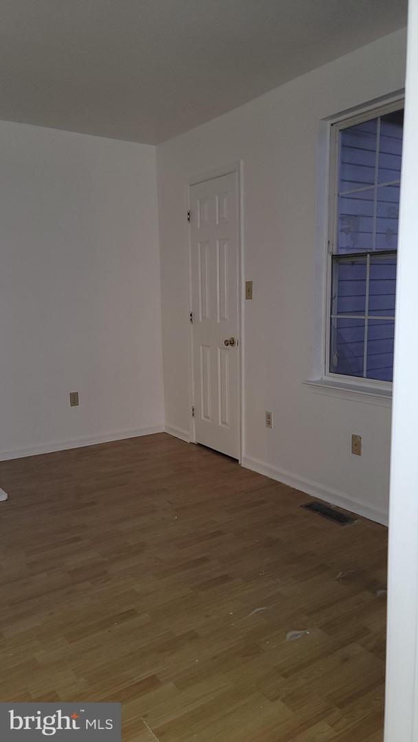 Foto del edificio - 130 Tuckahoe Ln