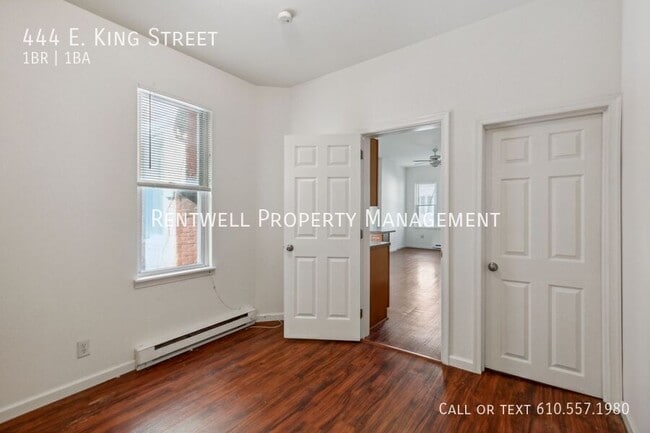 Building Photo - 444 King St